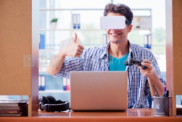 再见了，橡果兄弟！